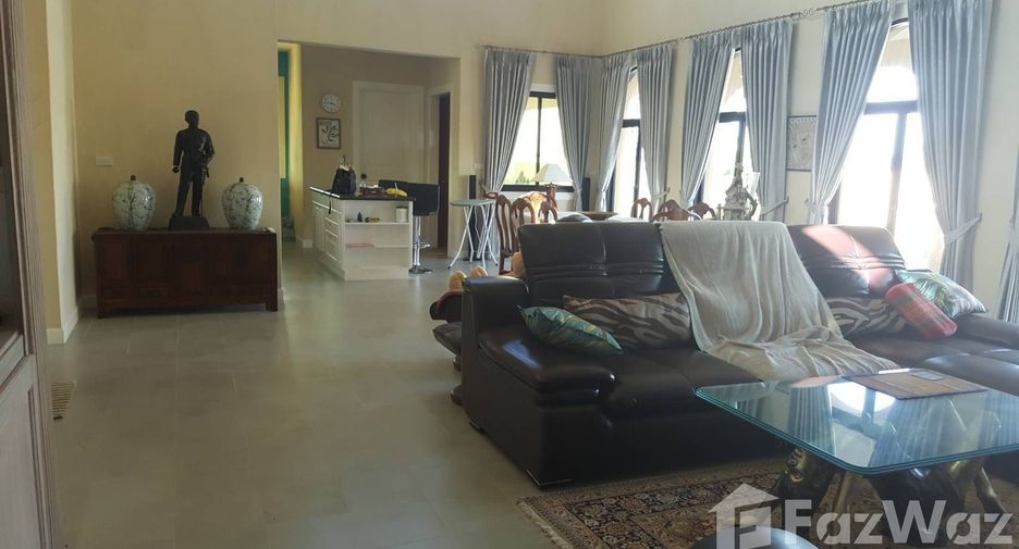 Villa zum Kauf mit 3 Zimmer in Huay Yai, Pattaya