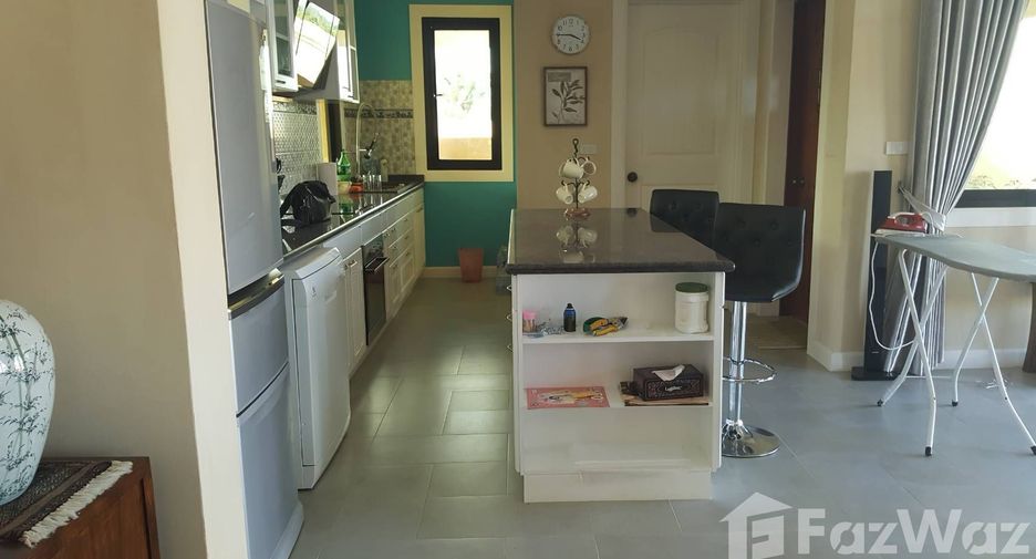 For sale 3 bedrooms villa in Sattahip, Chonburi