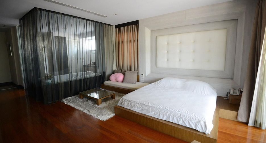 Villa zum Kauf mit 5 Zimmer in Bang Kapi, Bangkok