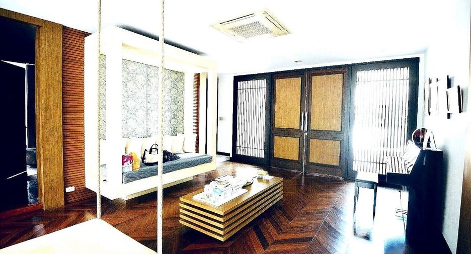 Villa zum Kauf mit 5 Zimmer in Bang Kapi, Bangkok