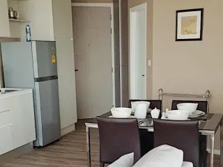 出售 和 出租 2 卧室 公寓 在 Si Racha, Chon Buri