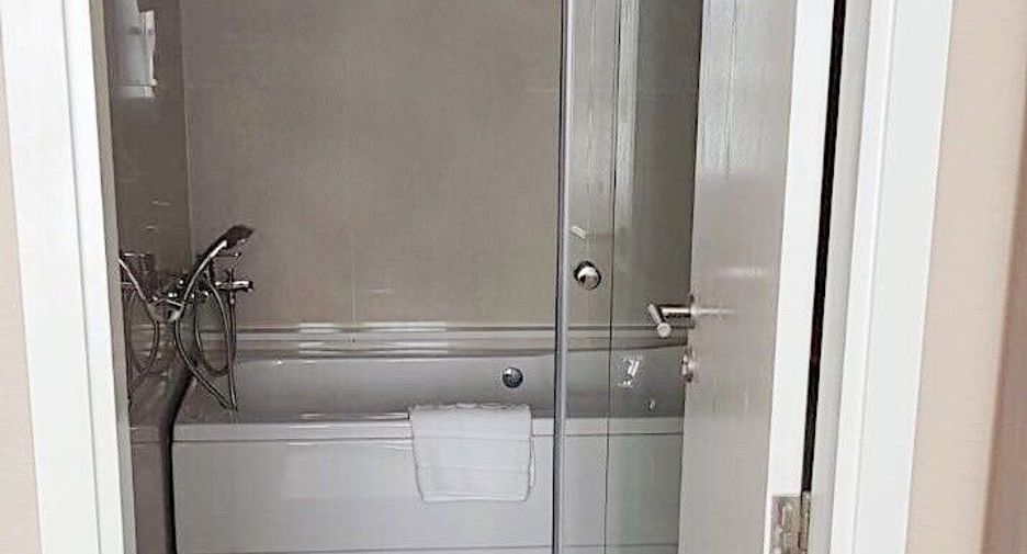 For sale and for rent 2 bedrooms condo in Si Racha, Chonburi