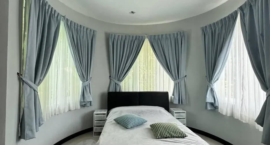 For sale 4 bedrooms villa in Mueang Phuket, Phuket