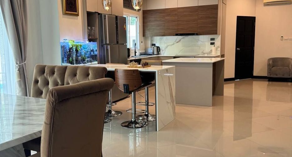 À vendre 4 chambres villa à Mueang Phuket, Phuket