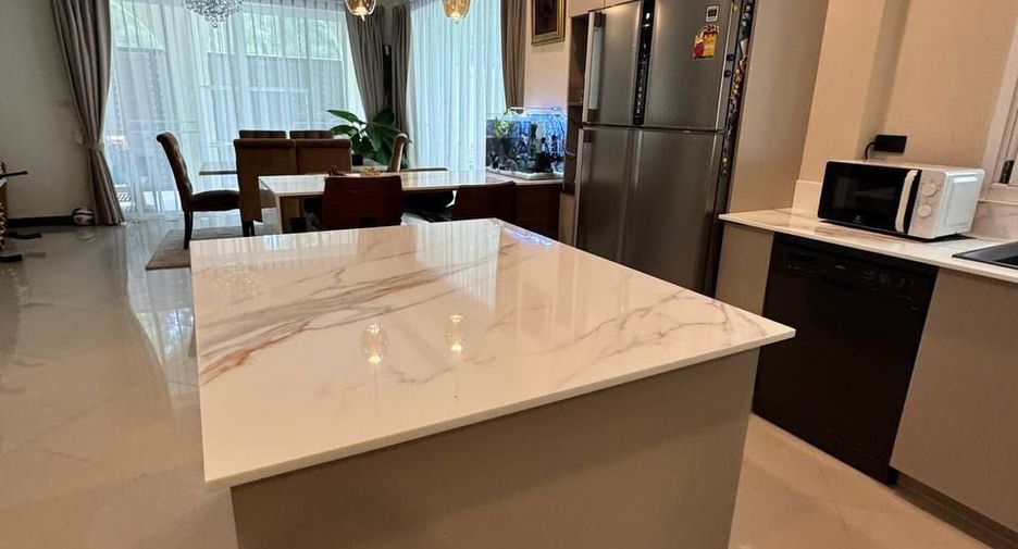 À vendre 4 chambres villa à Mueang Phuket, Phuket