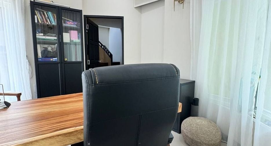 For sale 4 bedrooms villa in Mueang Phuket, Phuket
