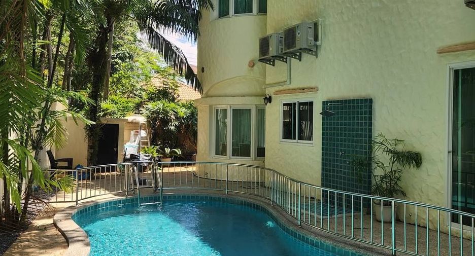 For sale 4 bedrooms villa in Mueang Phuket, Phuket