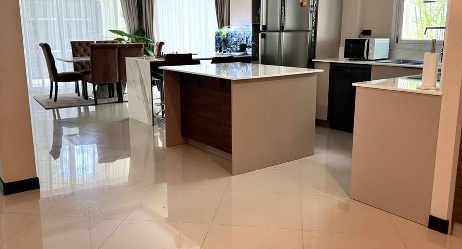 À vendre 4 chambres villa à Mueang Phuket, Phuket