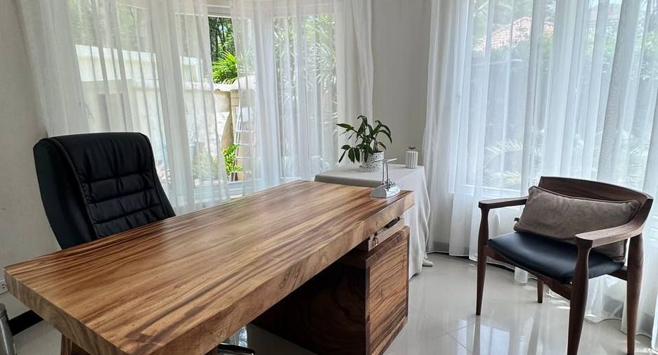 À vendre 4 chambres villa à Mueang Phuket, Phuket