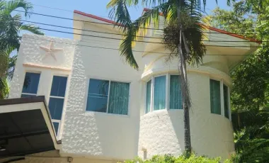 Villa zum Kauf mit 4 Zimmer in Mueang Phuket, Phuket