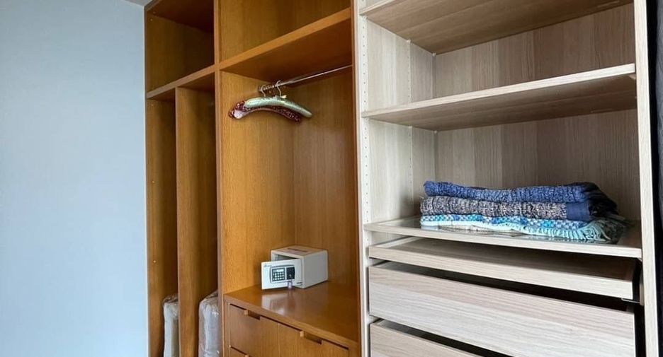 For rent 3 bedrooms condo in Bang Lamung, Chonburi