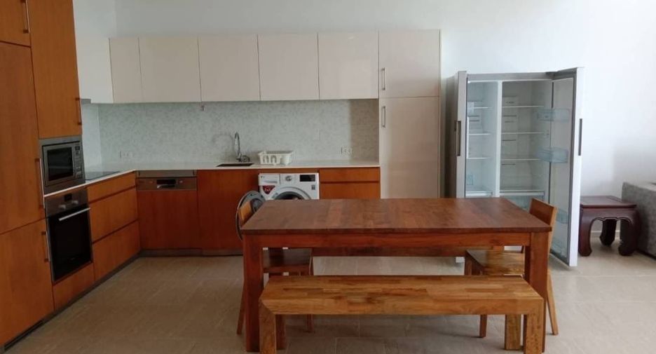 For rent 3 bedrooms condo in Bang Lamung, Chonburi