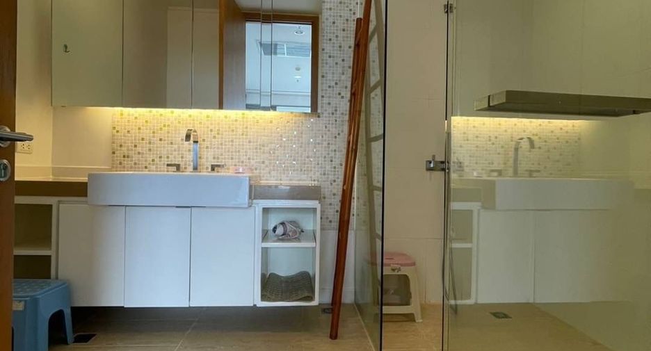 For rent 3 bedrooms condo in Bang Lamung, Chonburi