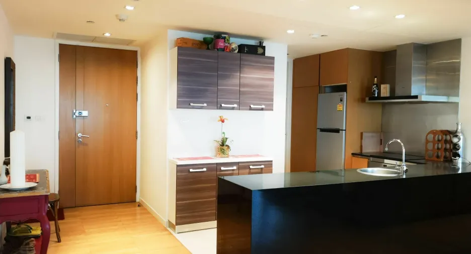 For sale 2 bedrooms condo in Yan Nawa, Bangkok