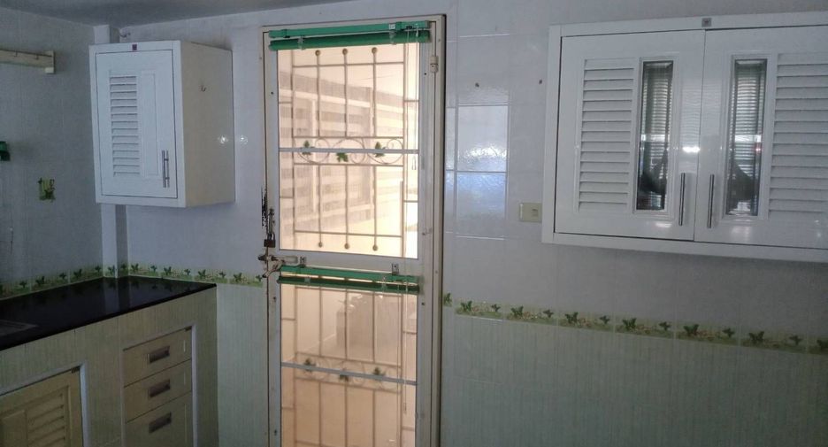 Casa en venta de 3 habitaciones en Pluak Daeng, Rayong