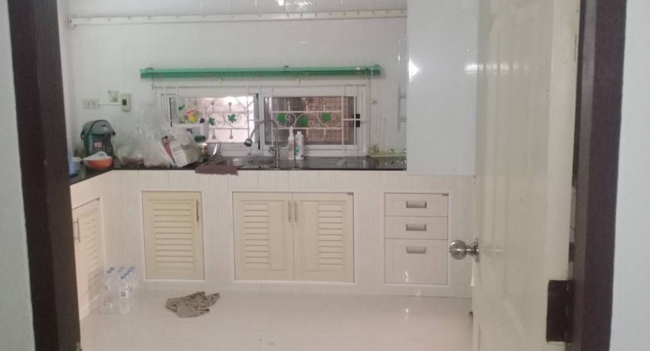 Casa en venta de 3 habitaciones en Pluak Daeng, Rayong
