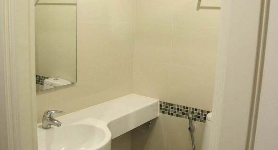 For sale 1 bed condo in Yan Nawa, Bangkok