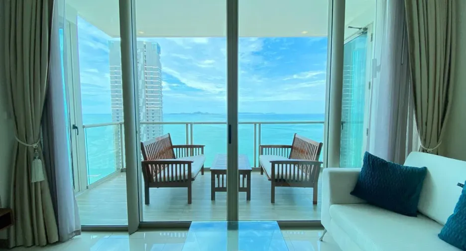 Condo en alquiler de 2 habitaciones en Bang Lamung, Chonburi