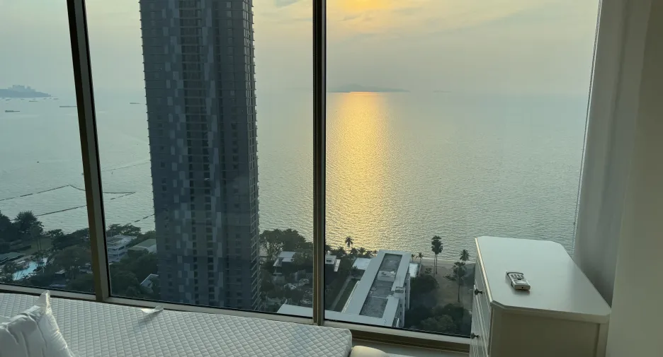 Condo en alquiler de 2 habitaciones en Bang Lamung, Chonburi