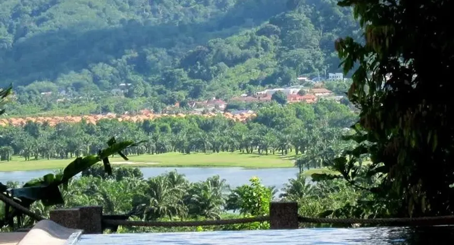 For rent 6 bedrooms villa in Kathu, Phuket