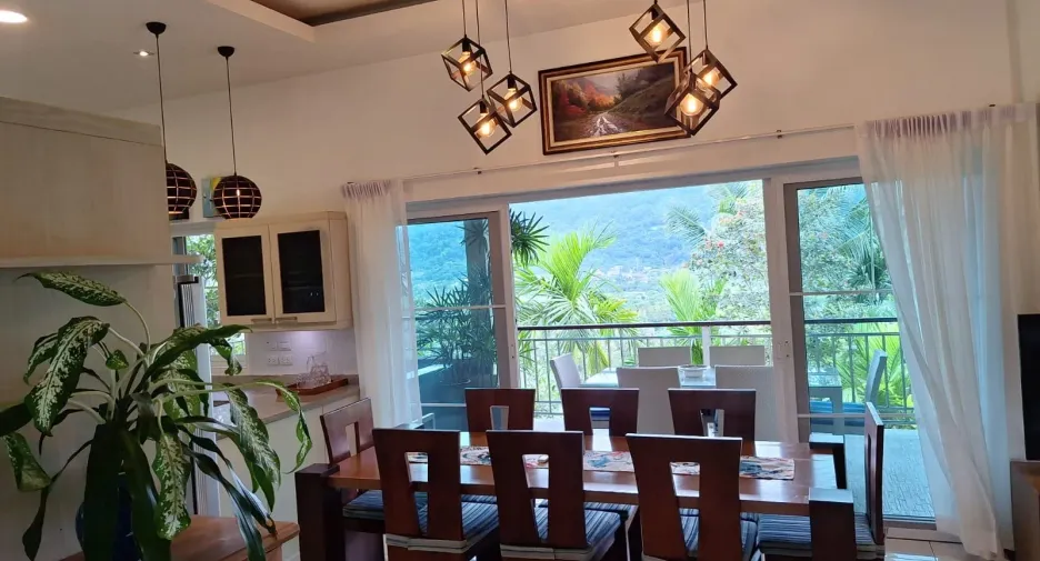 For rent 6 bedrooms villa in Kathu, Phuket