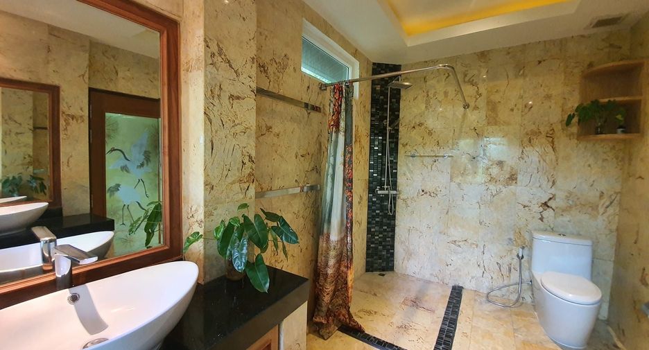 For rent 6 ベッドルーム villa in Kathu, Phuket
