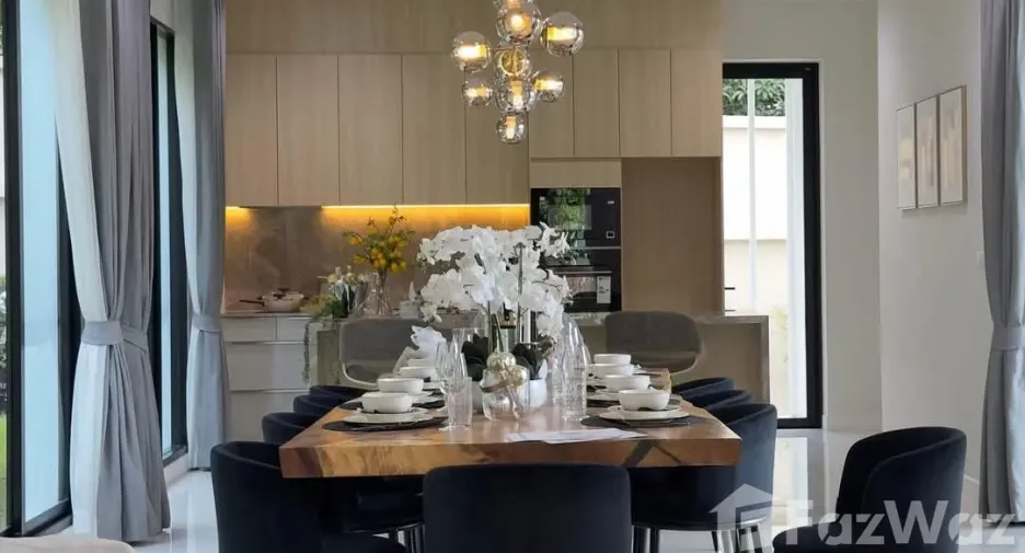 For sale 4 bedrooms villa in Sattahip, Chonburi