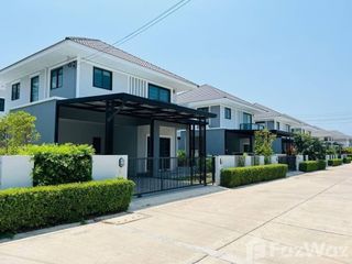 出售 4 卧室 独立屋 在 Si Racha, Chon Buri