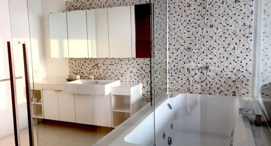 Wohnung zur Miete mit 3 Zimmer in Bang Lamung, Chonburi
