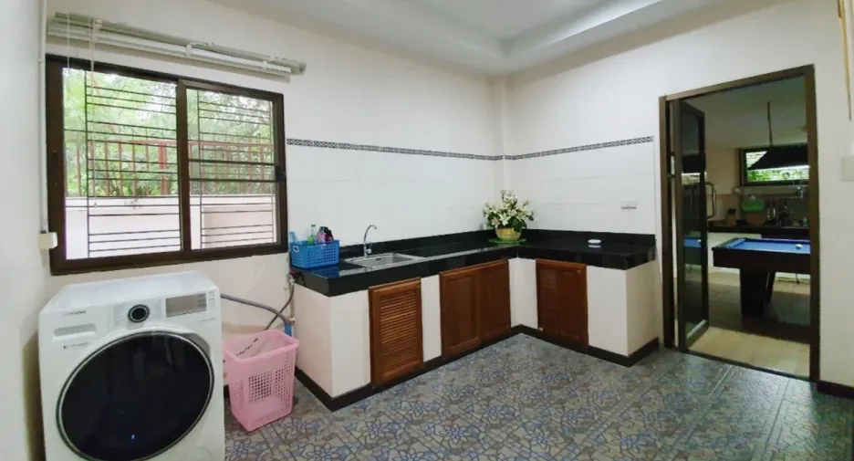 For rent 4 bedrooms house in Bang Lamung, Chonburi