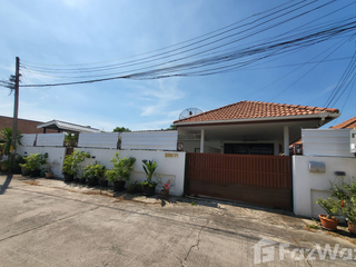 For rent 4 bedrooms house in Bang Lamung, Chonburi
