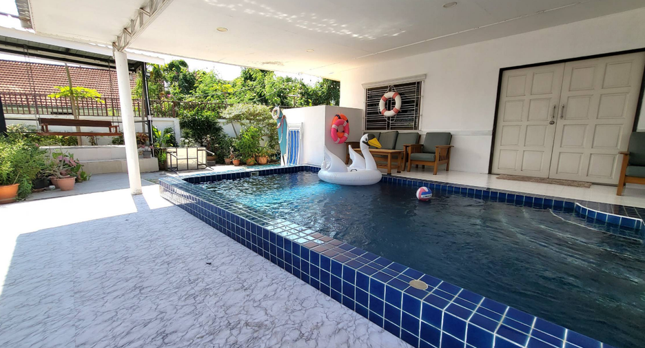 For rent 4 bedrooms house in Bang Lamung, Chonburi