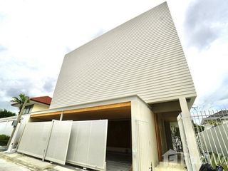 Haus zum Kauf mit 4 Zimmer in Lat Phrao, Bangkok