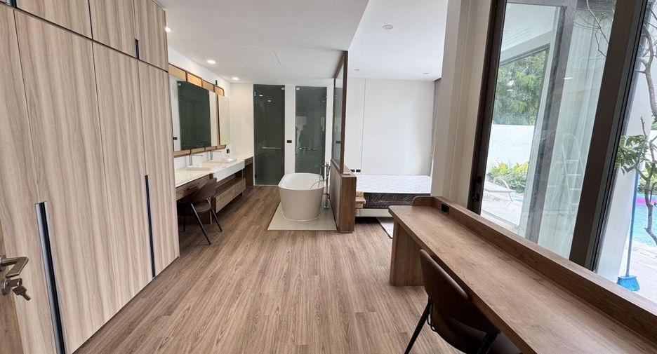 À vendre et à louer 3 chambres villa à Mueang Phuket, Phuket