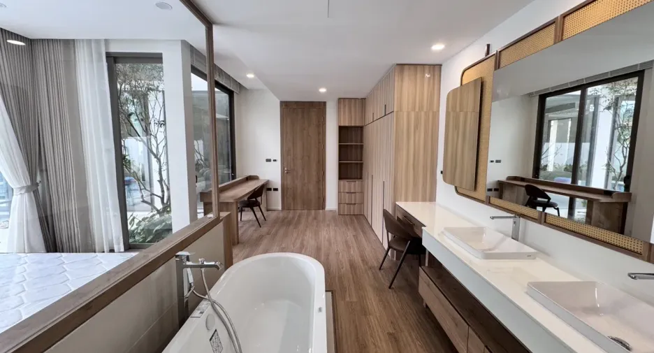 À vendre et à louer 3 chambres villa à Mueang Phuket, Phuket