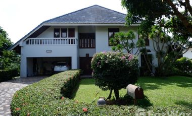 Haus zum Kauf mit 4 Zimmer in Bang Lamung, Chonburi