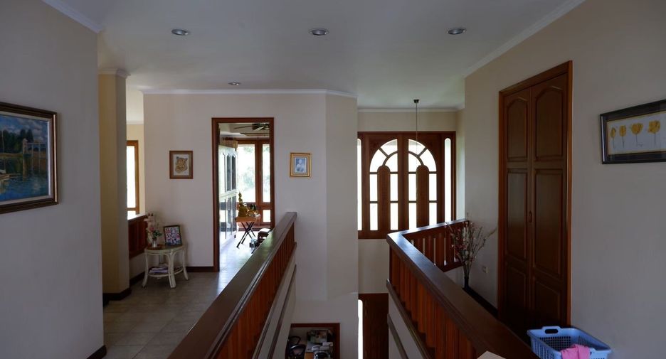 À vendre 4 chambres maison à Bang Lamung, Chonburi