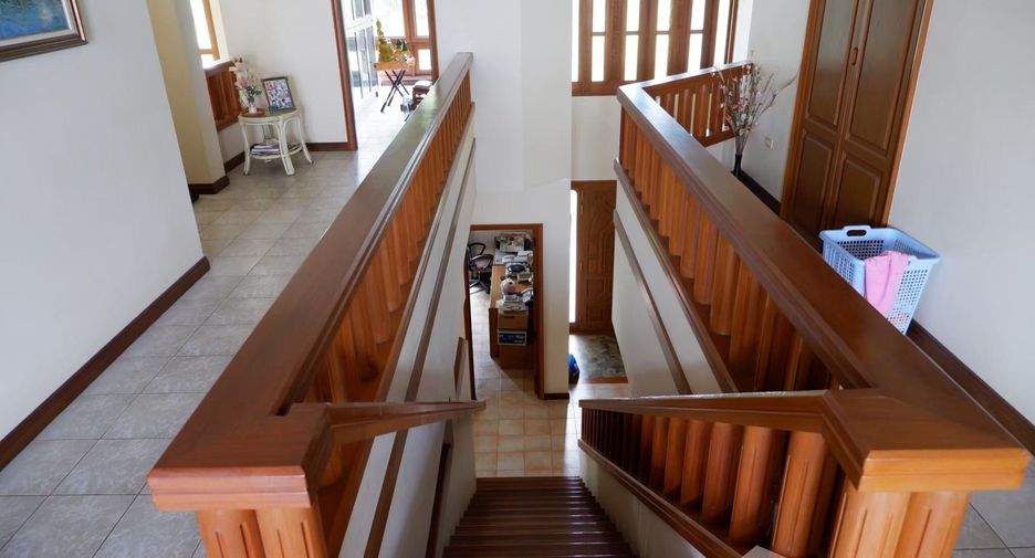 À vendre 4 chambres maison à Bang Lamung, Chonburi