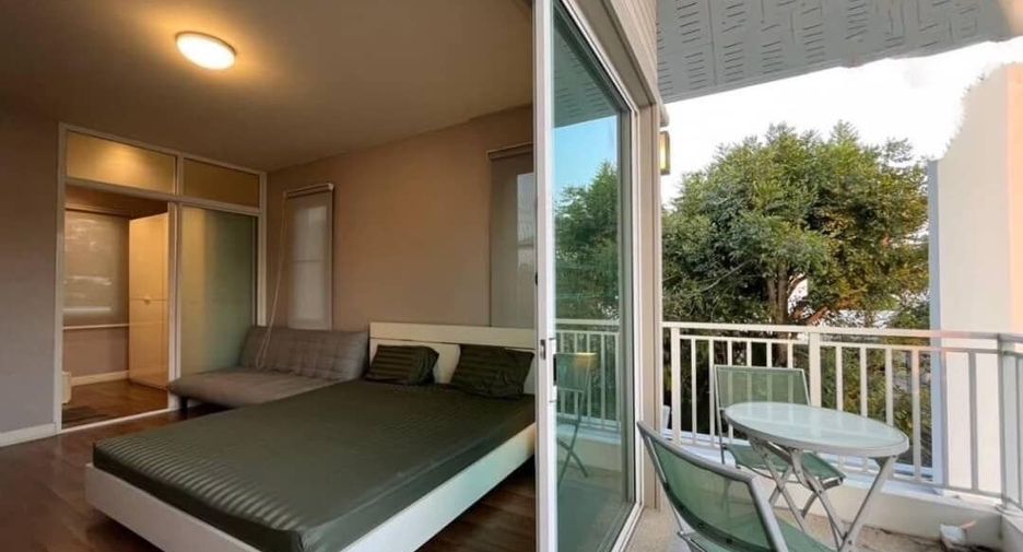 For sale 4 bedrooms house in Khlong Sam Wa, Bangkok