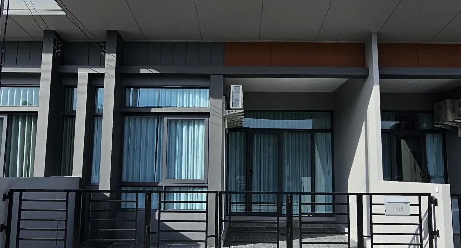 For rent 2 bedrooms townhouse in Thalang, Phuket