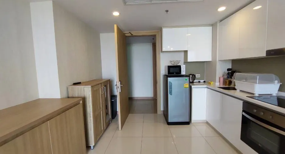 出售 和 出租 1 卧室 公寓 在 Bang Lamung, Chon Buri