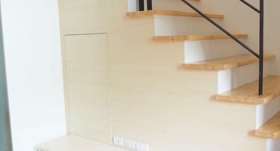 For rent and for sale 1 bed condo in Huai Khwang, Bangkok