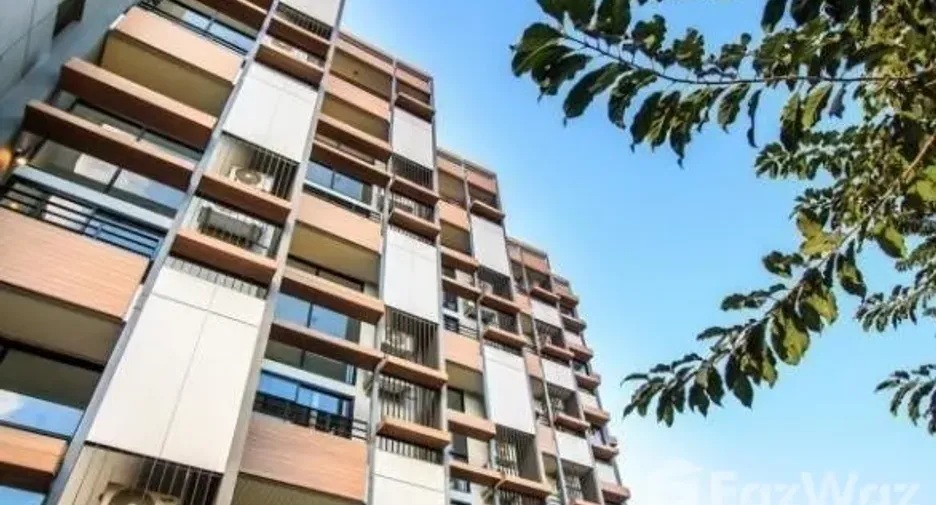 For rent and for sale 1 bed condo in Huai Khwang, Bangkok
