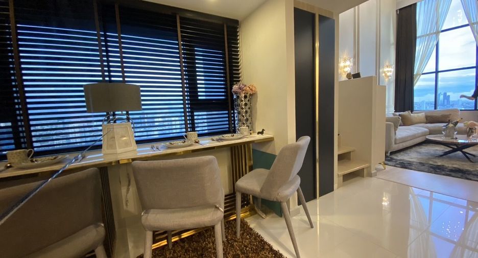 For sale 2 bedrooms condo in Sathon, Bangkok
