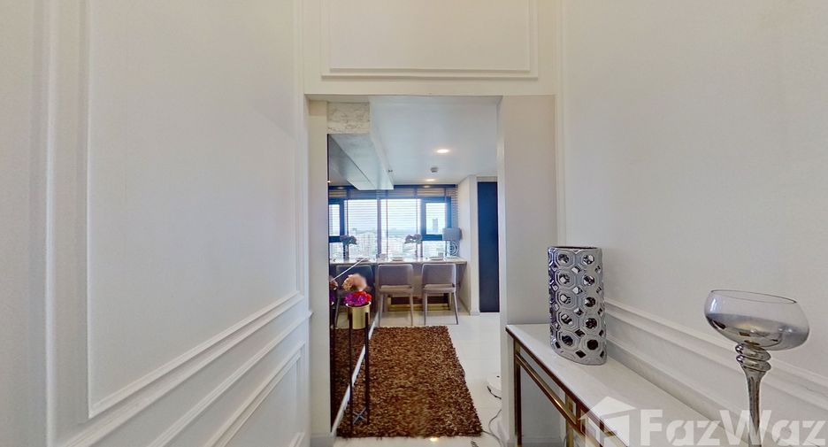 For sale 2 bedrooms condo in Sathon, Bangkok