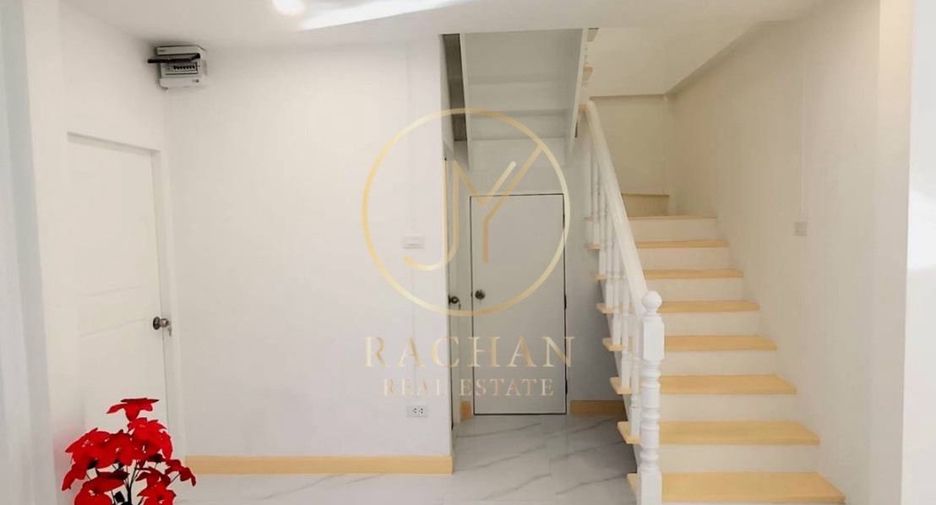 Casa adosada en venta de 4 habitaciones en Bang Bua Thong, Nonthaburi