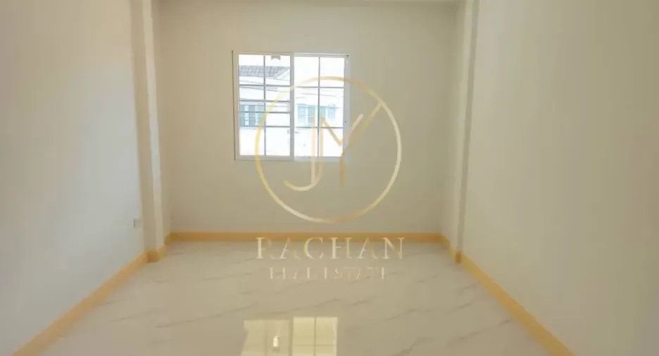 Reihenhaus zum Kauf mit 4 Zimmer in Bang Bua Thong, Nonthaburi