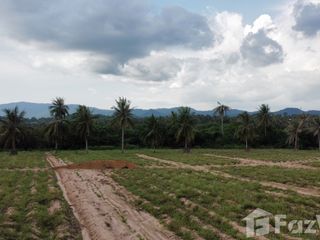 À vendre terrain à Si Racha, Chonburi