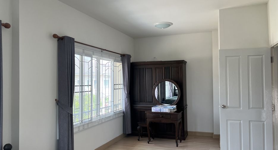 For sale and for rent 3 bedrooms house in Si Racha, Chonburi