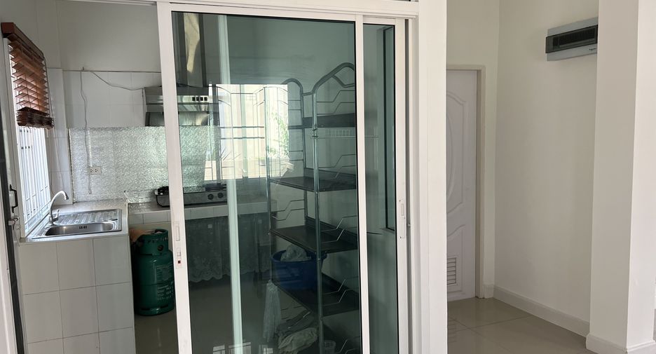 For sale and for rent 3 bedrooms house in Si Racha, Chonburi